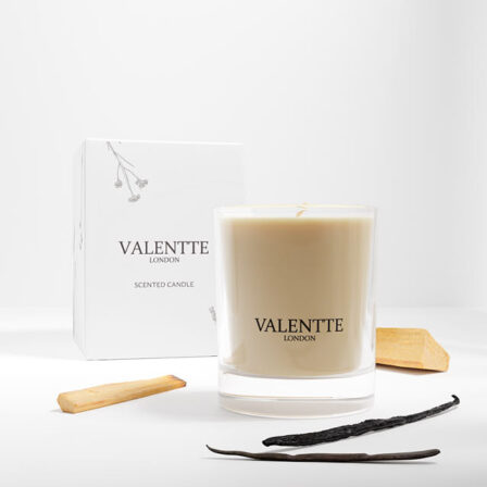 Vanilla & Sandalwood candle scent image with box